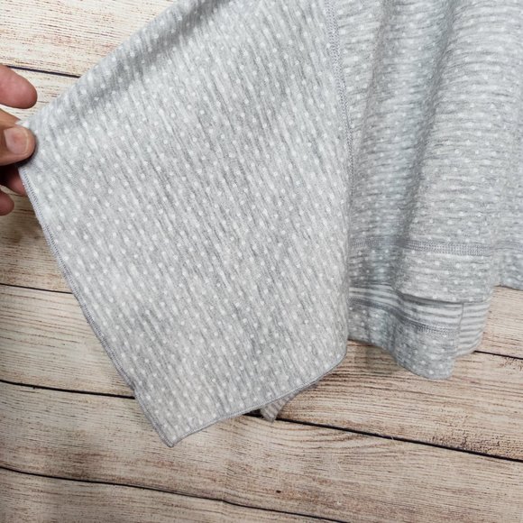 Cabi Women's Sweater Size M/L Gray White Open Front Circle Cardigan - Picture 14 of 15